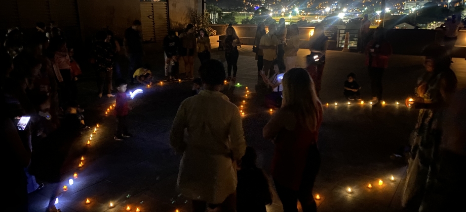 Embajada de Colombia en Trinidad y Tobago celebra el Día de las Velitas con los colombianos residentes