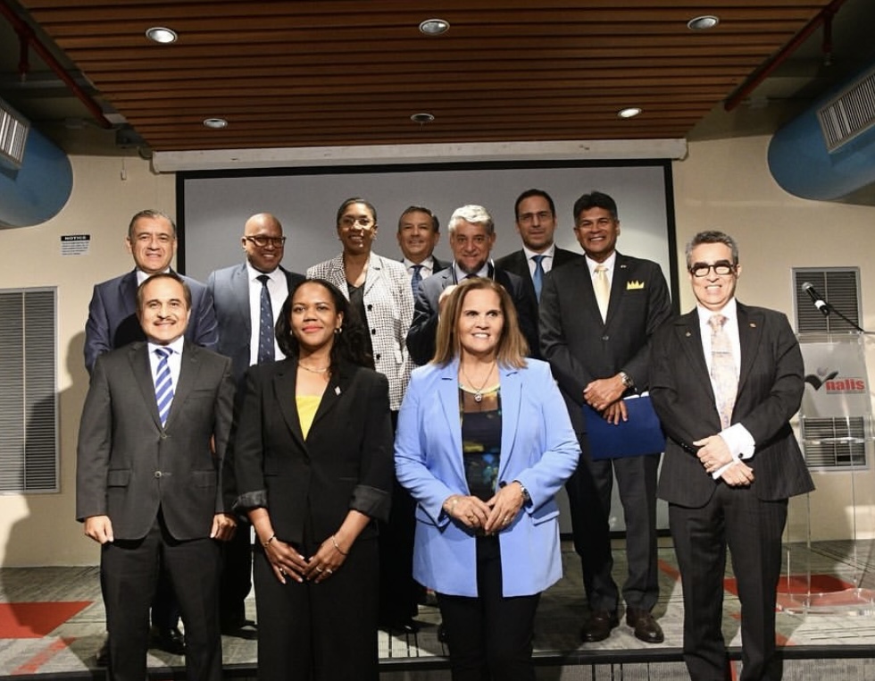 Embajada de Colombia se une a la conmemoración del Día del Idioma Español en Trinidad y Tobago 2025
