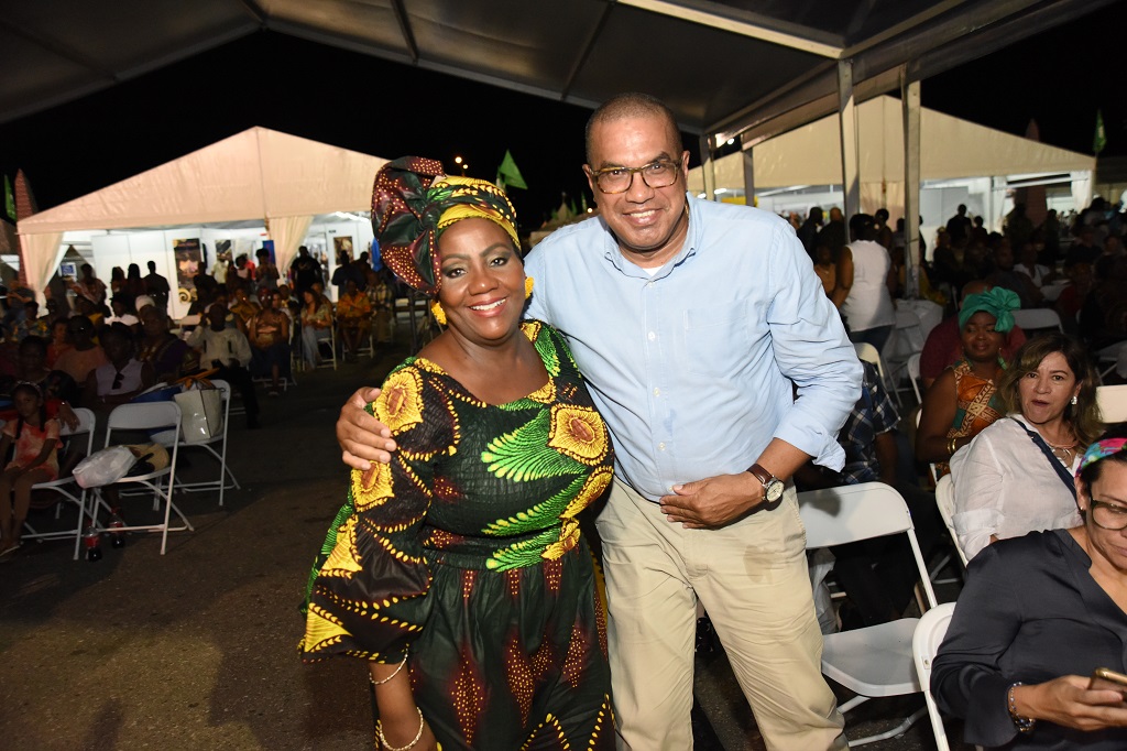 Embajadora de Panamá en Trinidad y Tobago, S.E. Selvia Miller y Embajador de Colombia en Trinidad y Tobago, S.E. William Bush