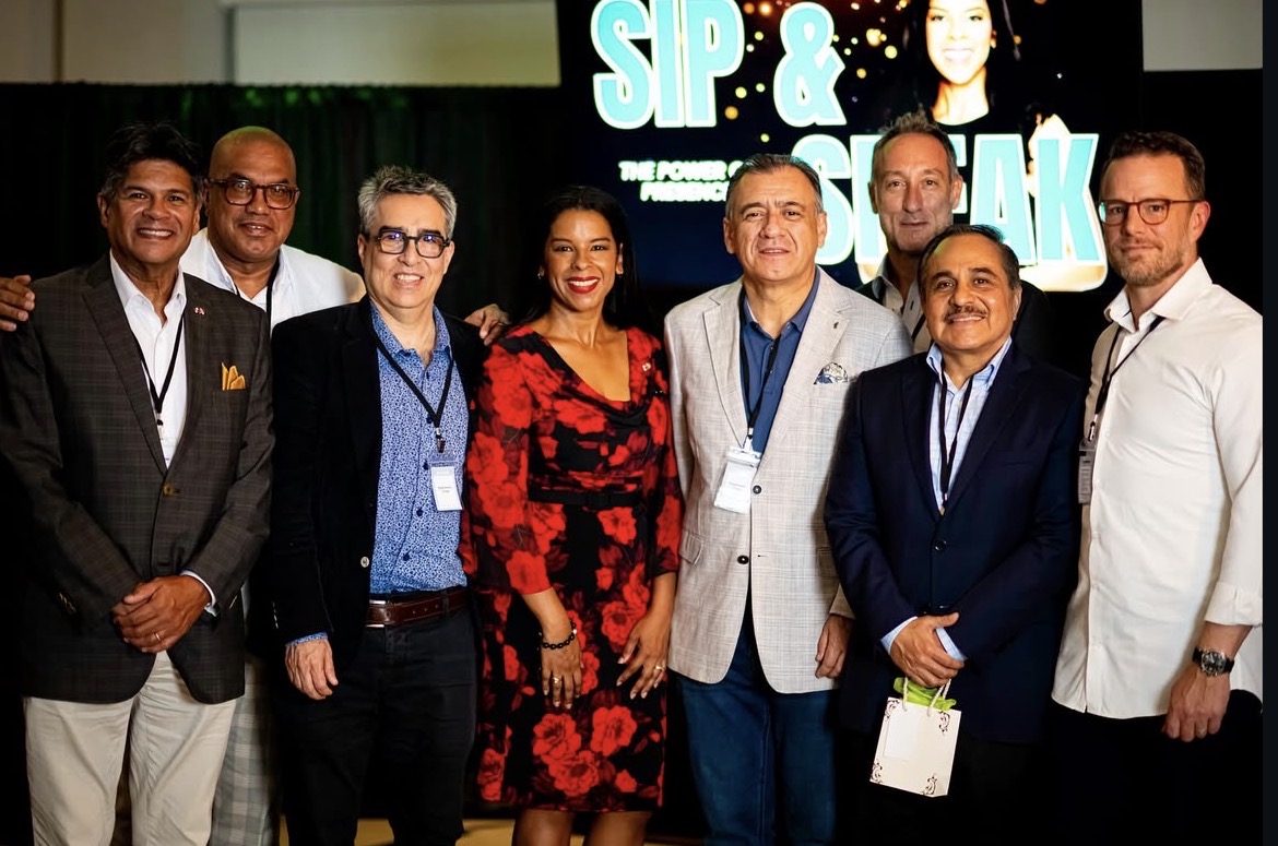 Embajador de Colombia William Bush participó en la edición 2025 de Sip and Speak – The Golden Hour
