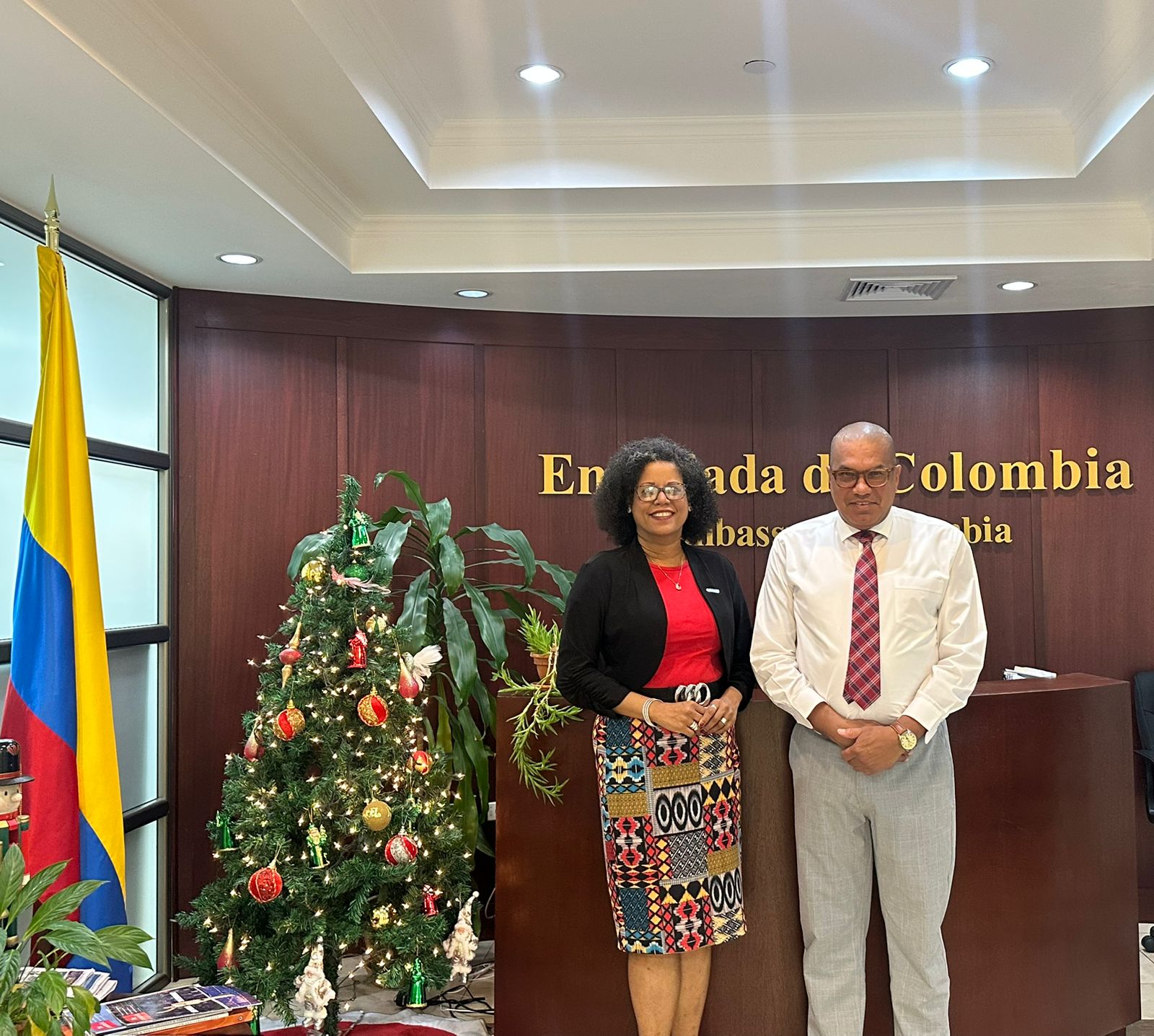 En encuentro entre Embajador de Colombia en Trinidad y Tobago y la directora de la Comisión Económica para América Latina y el Caribe se resaltó la importancia del Sur Global